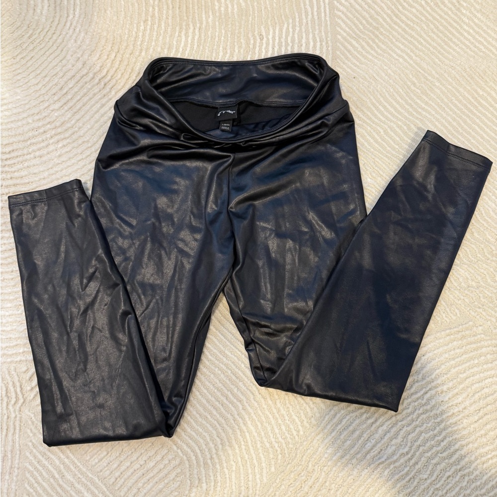 Faux leather leggings